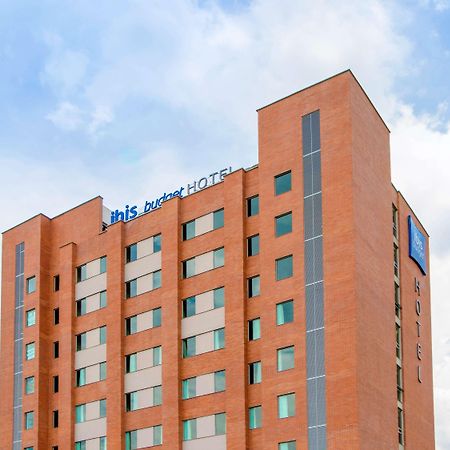 Ibis Budget Itagüí Buitenkant foto