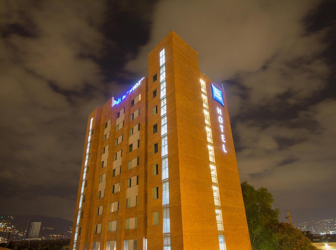 Ibis Budget Itagüí Buitenkant foto