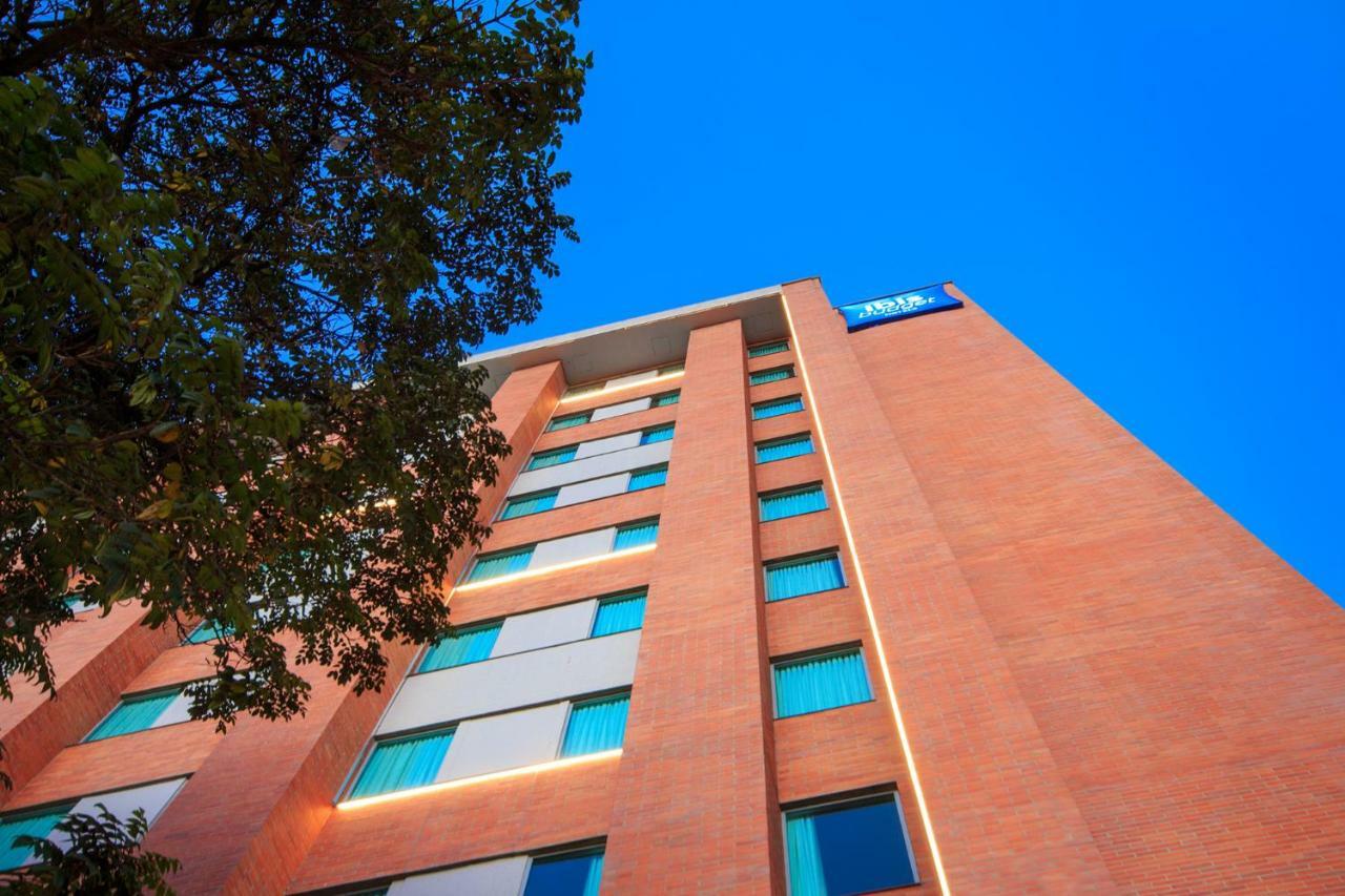 Ibis Budget Itagüí Buitenkant foto