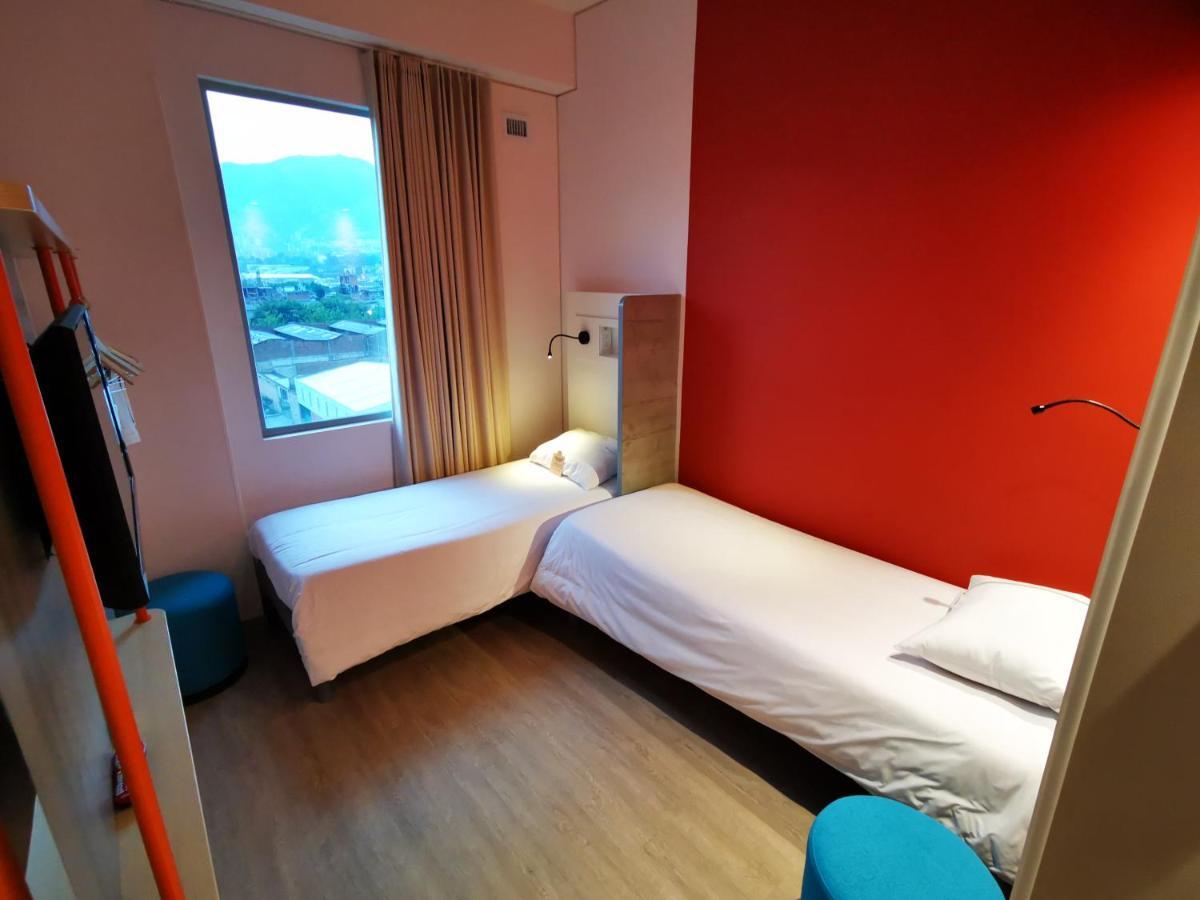 Ibis Budget Itagüí Buitenkant foto