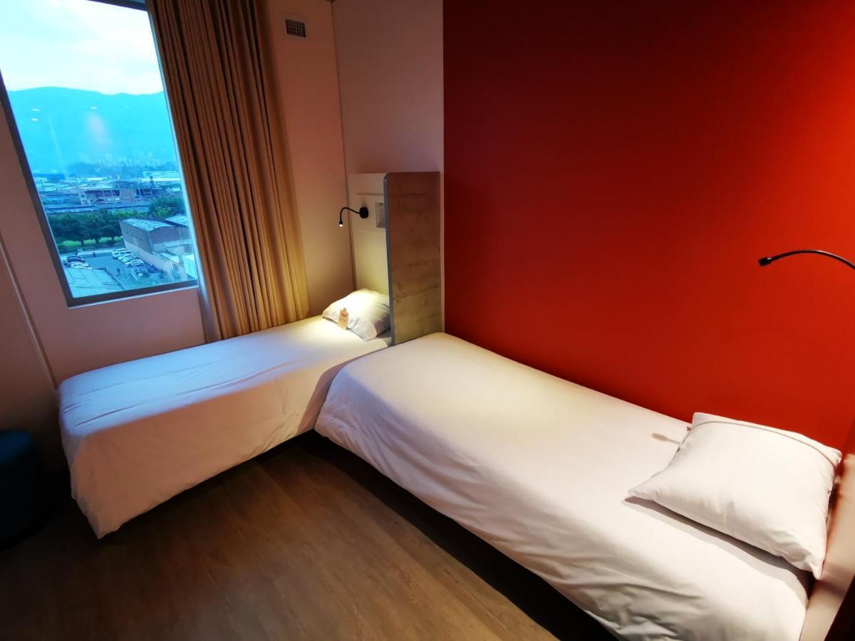 Ibis Budget Itagüí Buitenkant foto