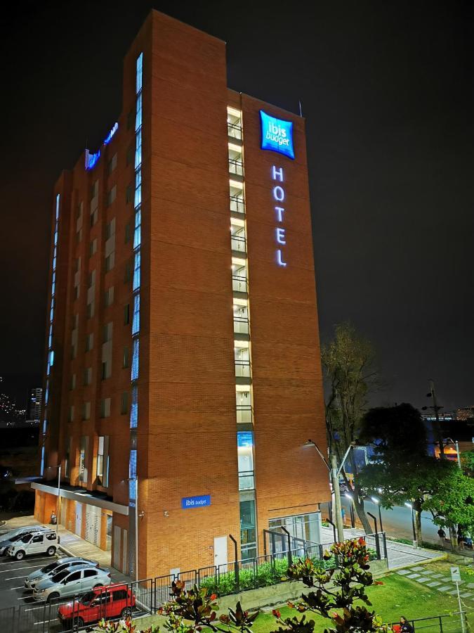 Ibis Budget Itagüí Buitenkant foto